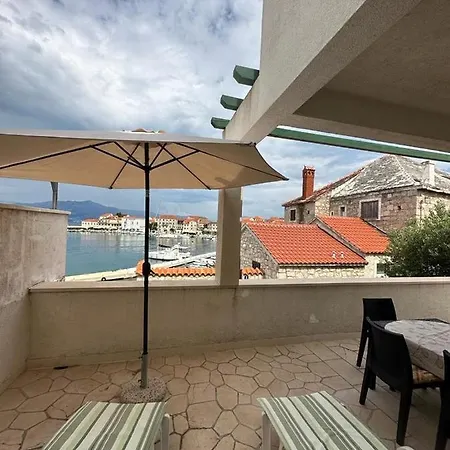 Amazing View In The Heart Of Apartman Postira